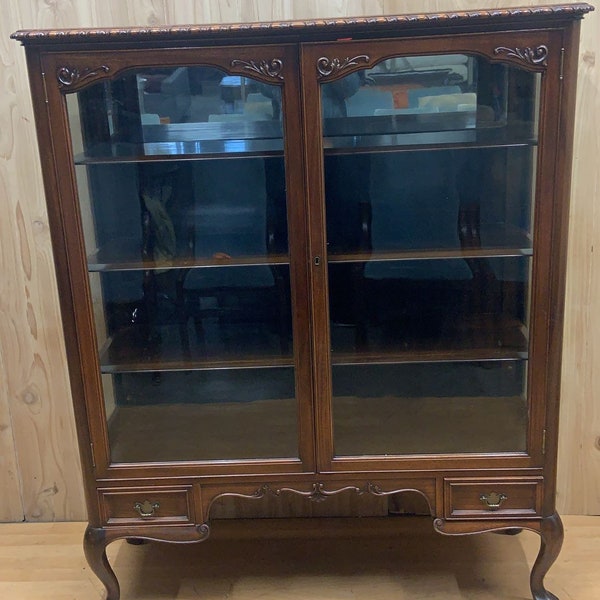 Antique Queen Anne Style Mahogany Glass Panel Bookcase/Display Cabinet