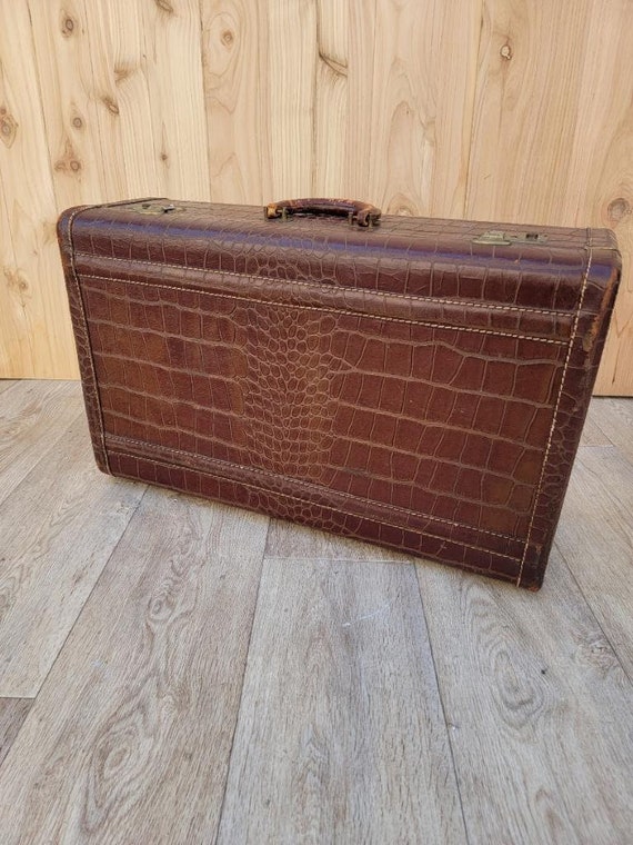 Art Deco Brown Alligator Embossed Leather Suitcase