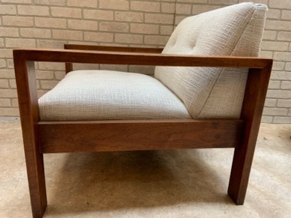 Vintage 2024 gunlocke chair