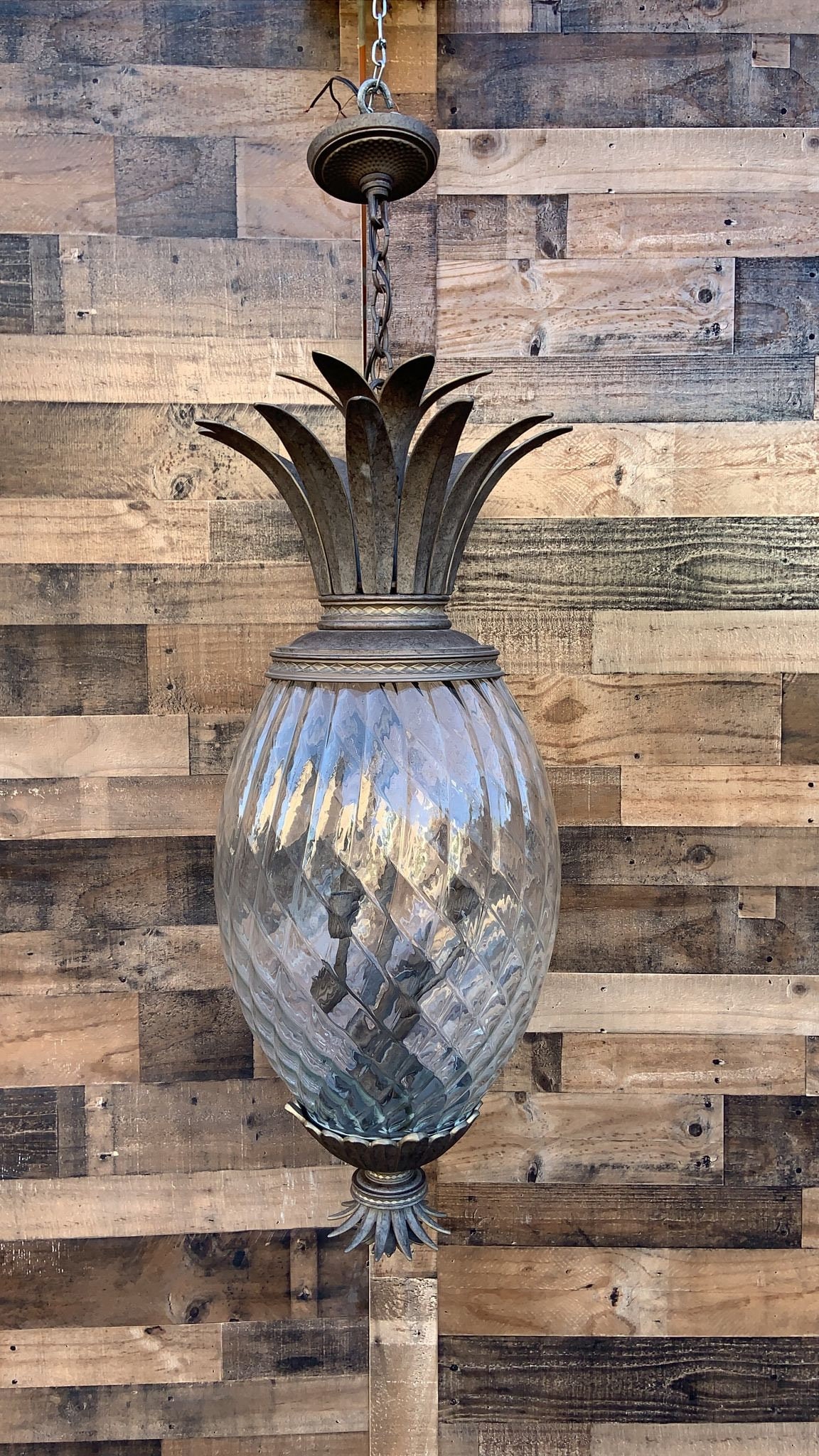 Hinkley pineapple lights outlet