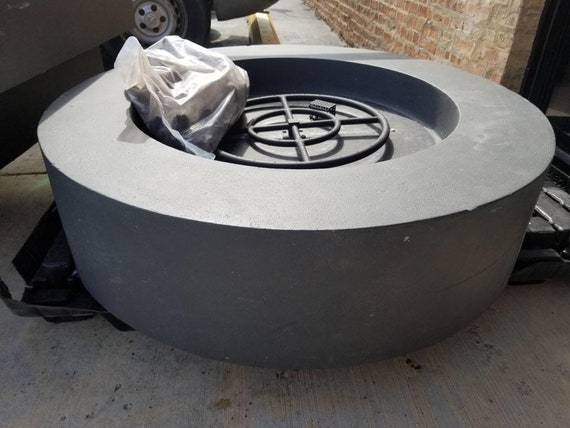 Restoration Hardware Mendocino 43 Round Propane Fire Table Floor Model