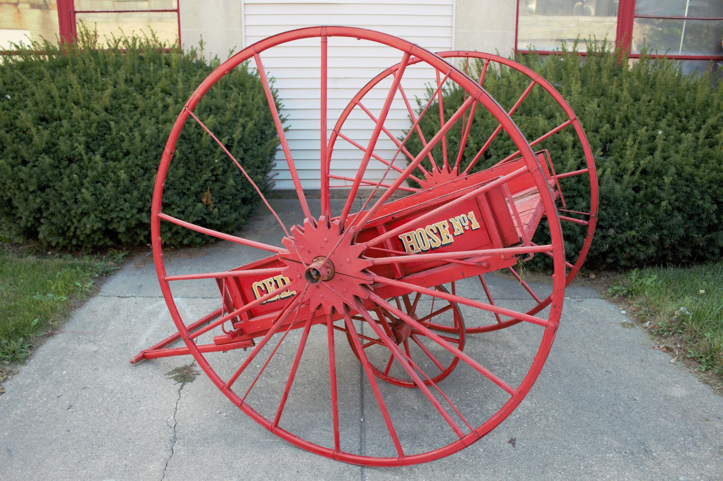 Antique Historic Chicago Fire Hose Cart and Fire Extinguisher 2