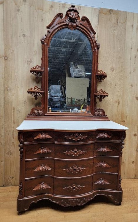 Antique victorian dresser with mirror discount