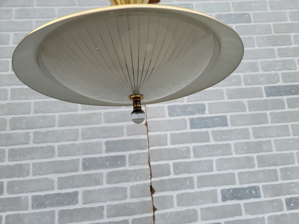 Retractable pull down ceiling light online
