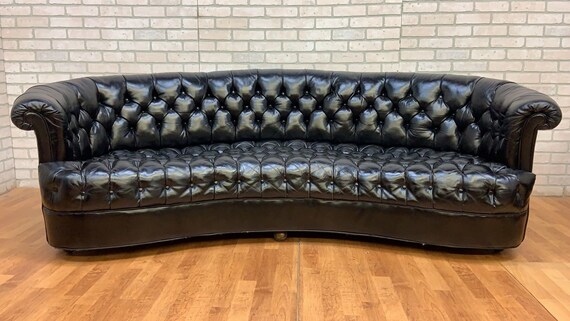 Curved back chesterfield sofa deals
