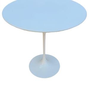 Mid Century Modern Knoll Tulip Side Table
