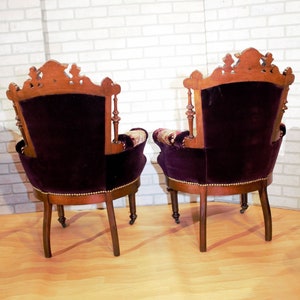 Victorian Renaissance Revival John Jelliff Carved Bergere Chairs Newly Upholstered Pair image 4