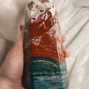 Large ocean jasper tower