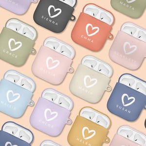 Gepersonaliseerde hoes voor AirPods 3 2 1 en AirPods Pro harde kaft met clip sleutelhanger schattig pastelkleuren hartontwerp met naaminitialen