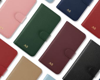 Étui portefeuille personnalisé pour iPhone 17, iPhone 16, 15, 14, 13, 12, 12 Pro, 11, SE, 8, 7 | Initiales dorées en relief sur cuir végétalien