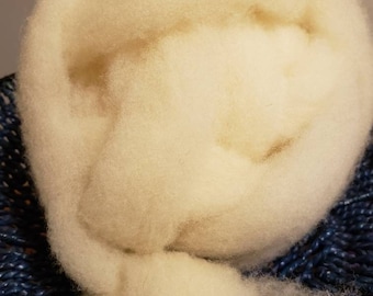 Creamy white Rambouillet/Hampshire roving