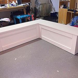 Corner seating and storage bench