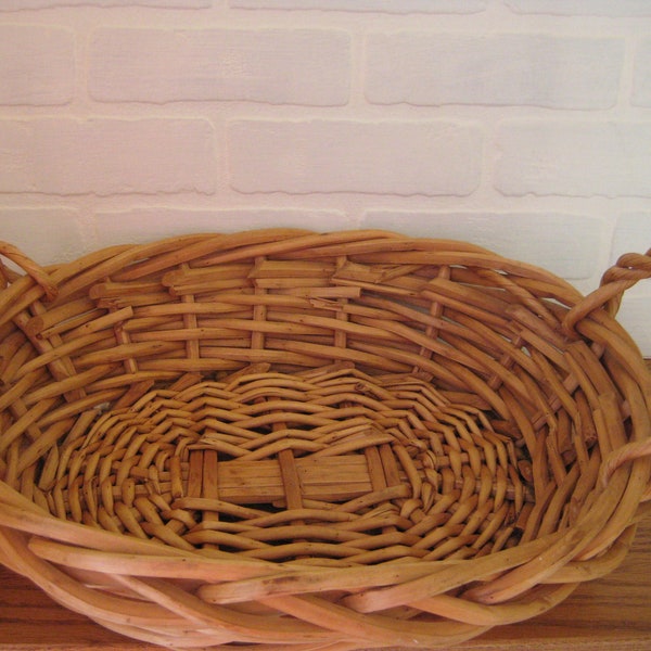 Large Oval Straw Basket With Handles, 17 x 14 Inches, Laundry Style, Doll, Plushie, Dog, Cat Bed