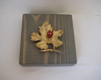 Sarah Coventry Goldtone Maple Leaf With Ladybug Brooch, 2 White Rhinestones, Vintage Signed Pin, 2 x 2 Inches