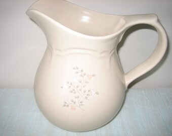 Vintage Pfaltzgraff Remembrance Pattern Butter Dish Vintage Pfaltzgraff Remembrance Pattern Butter Dish