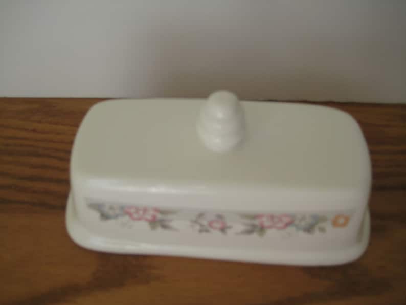 White With Blue /& Pink Floral Pattern Replacement Butter Dish Cover With Knob Vintage
