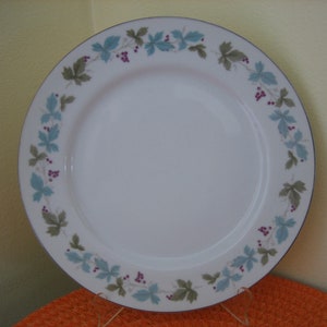 Vintage Fine China Dinner Plate, White with Green & Blue Leaves 10 3/8