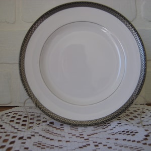 Spode China Argent Bread & Butter Plate, 6 3/8 Inches, Vintage Serveware, Black, White And Silver