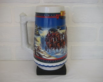 2002 7 Inch Budweiser Holiday Series Beer Stein, Guiding the Way Home