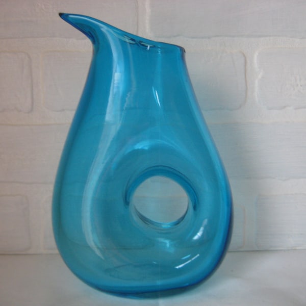 2001 Aqua Blue Carafe with Donut Hole, Drink Decanter, 20 Fluid Ounce Capacity