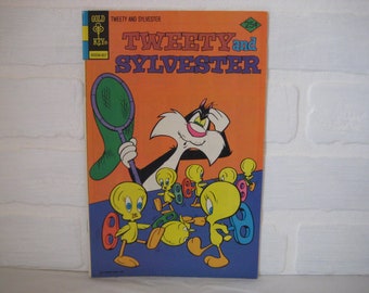 Vintage Tweety And Sylvester Comic Book, #59 Gold Key, Warner Bros Inc, Whitman Comics