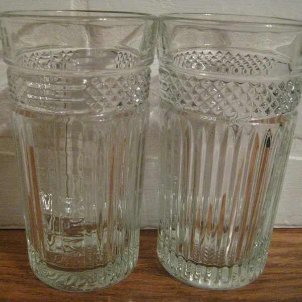 Two Vintage Libbey's Heavy Clear Ribbed Glass Tumblers, 16 Ounces, Diamond Pointes, Small Squares