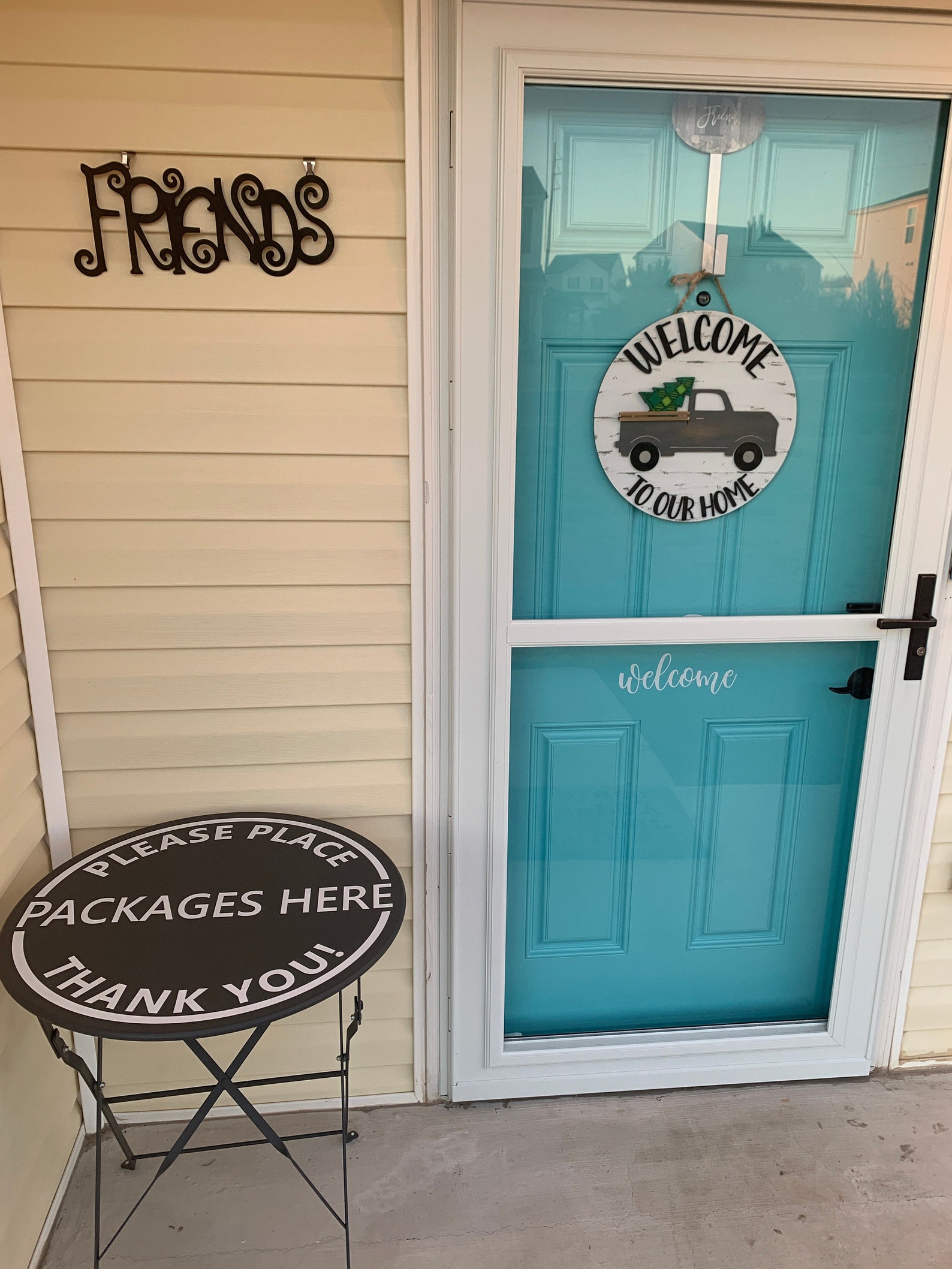 WHITE Please Place Packages Here Circular Sign Vinyl Wall Decal ...