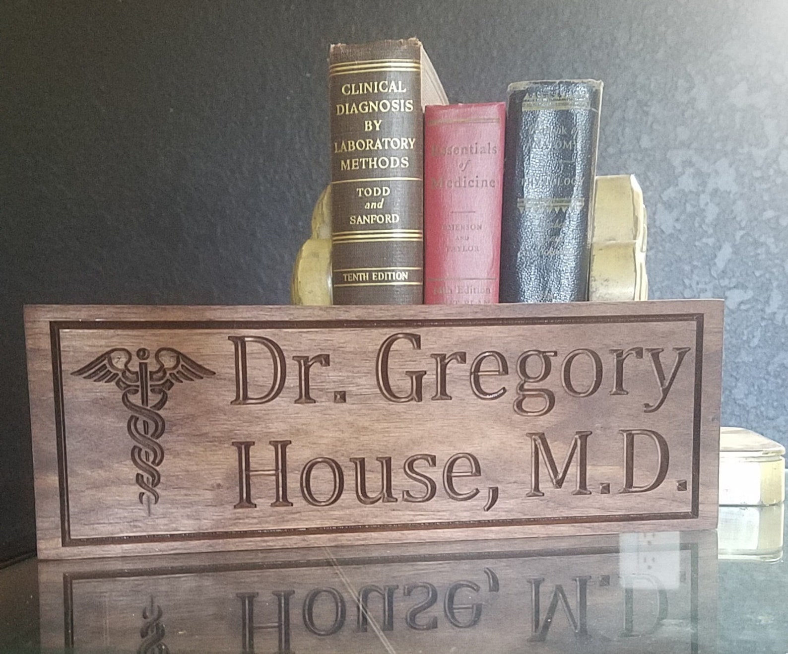 Nombre del doctor placa placa personalizada nombre placa grabado madera