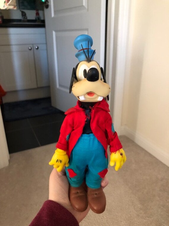 goofy doll