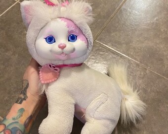 kitty surprise ivory