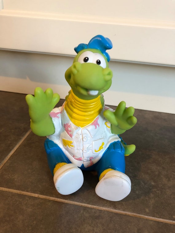 Eureeka's Castle Magellan The Dragon Hand Puppet Figure 1990 MTV Hand