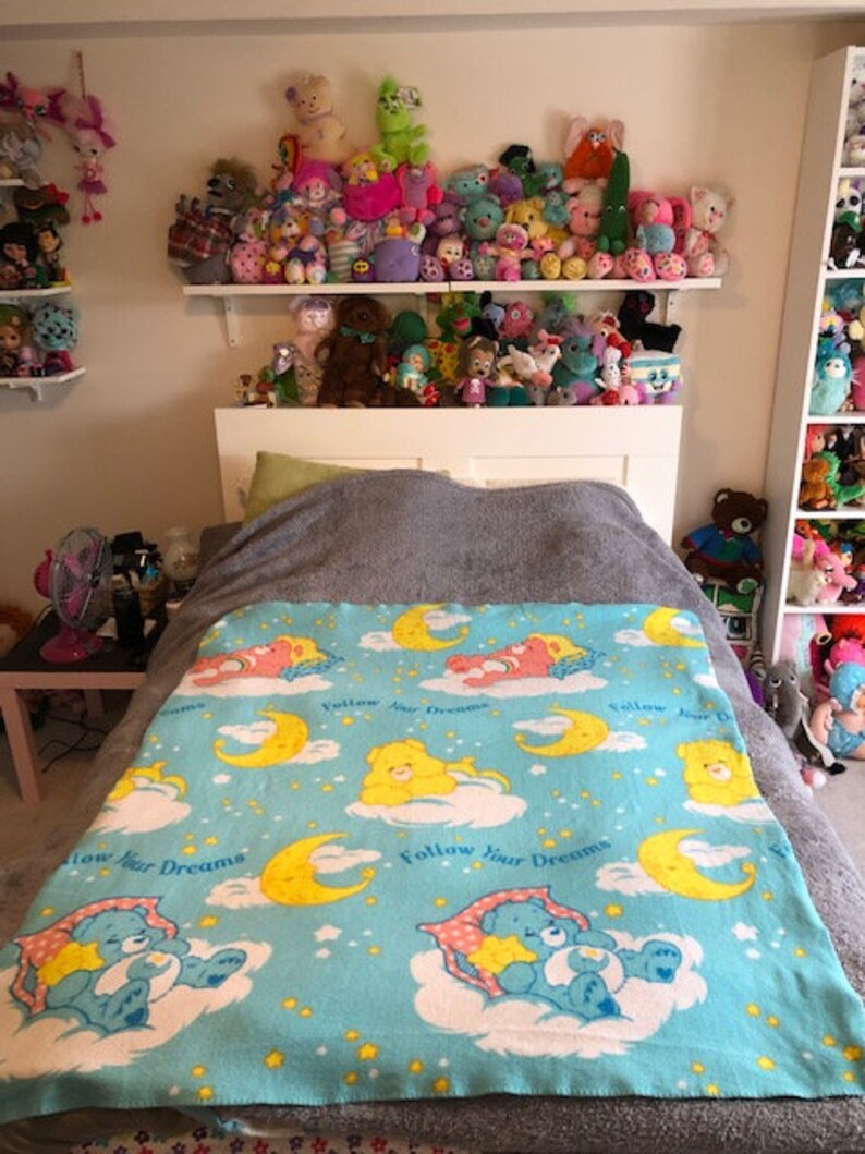 The Care Bears Fleece Couch Blanket Image 0