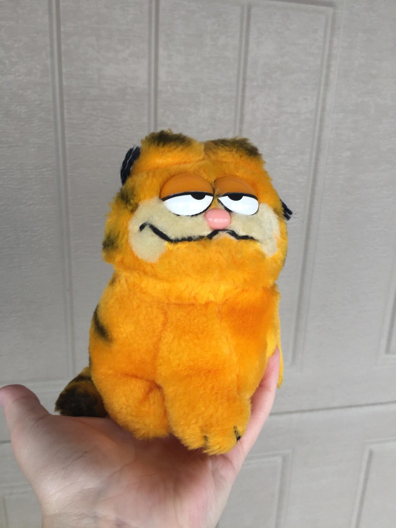 garfield plush 1981