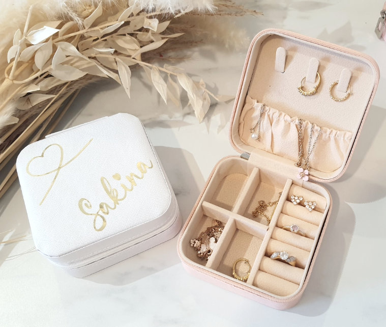 Boîte à Bagues Personnalisée En Bois - Souvenir De Mariage Élégant Et Romantique