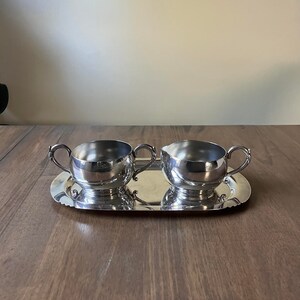 WM Rogers Silver Plated Sugar Bowl and Creamer Set image 1