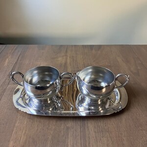 WM Rogers Silver Plated Sugar Bowl and Creamer Set image 8
