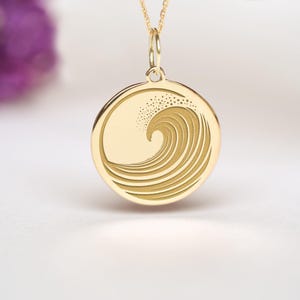 Collar de olas de oro de 14k • Regalo personalizado para surfistas • Colgante oceánico