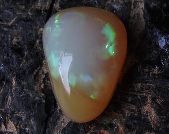 Australian Opal Multi-Fire Smooth Fancy-Shape Cabochon 15X10X6MM Approx For Making Jewelry Natural Stone Loose Gemstone Wholesaler MS