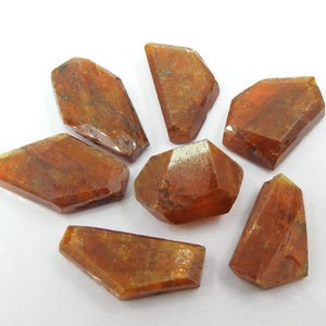 Lot de 7 cabochons à facettes en cyanite orange / 7 pièces, 20 x 12 x 4 à 15 x 11 x 7 mm environ/pierres précieuses faites main/pierres non serties/pour la fabrication de bijoux/100 % naturel/C-80