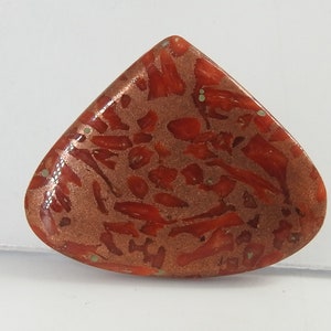 Stabilisierter Kupferkorallen-Cabochon in glatter Birnenform/ca. 25 x 31 x 4 mm/handgefertigter Edelstein/zur Schmuckherstellung/Einzelstück C-62