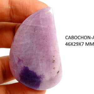 Lepidolit Glatter Cabochon in ausgefallener Form/Handgefertigt/Heilstein/Edelsteine zur Schmuckherstellung/Anhänger/Einzelstück 100 % natürlich C-66
