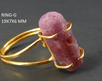 Ruby Natural Crystal Rough 18K Gold Plated Wire Wrapping Copper Ring/Loose Raw Stone/Gift For Her/Fashionable Jewelry/One Of A Kind/R11