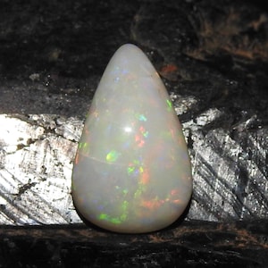 Cabochon a forma di pera liscia multi fuoco in opale australiano/14X9X5MM circa/per la creazione di gioielli/pietra naturale/pietra preziosa sciolta/grossista/MS