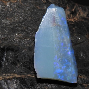 Australische opaal ruwe doublet Multi Fire Druzy/22X12X5 MM/losse ruwe steen/nuggets/voor het maken van sieraden/groothandelaar/benodigdheden/100% natuurlijk (MS)