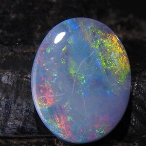Opale australiano doppietto liscio multi fuoco forma ovale cabochon/15X11X5MM/MS