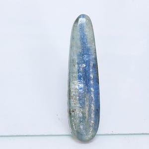 Cabochon de forme fantaisie lisse cyanite 51X13X5 MM environ pierres précieuses faites à la main pierre en vrac pour la fabrication de bijoux uniques en leur genre 100% naturel C-11
