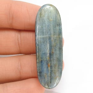 Cabochon de forme ovale lisse cyanite 46X15X6 mm environ pierres précieuses faites à la main pierre en vrac pour la fabrication de bijoux uniques en leur genre 100% naturel C-11