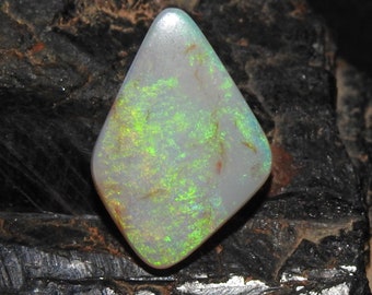 Australian Opal Multi Fire Smooth Fancy Shape Cabochon/18X12X3 MM/For Making Jewelry/Natural Stone/Loose Gemstone/Wholesaler/Supplies