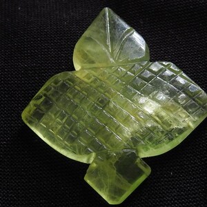 Cabochon sculpté en fluorite verte 38X34X7 mm environ forme fantaisie pierre précieuse faite main pour la fabrication de bijoux pierre naturelle MSG-C-3