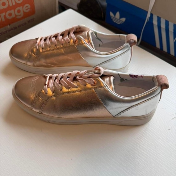 Ted Baker Women's Metallic Rose Gold and Silver Sneakers 9